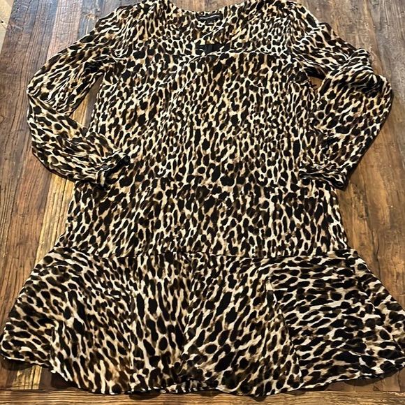 Banana Republic mini dress (2) - Picture 2 of 5